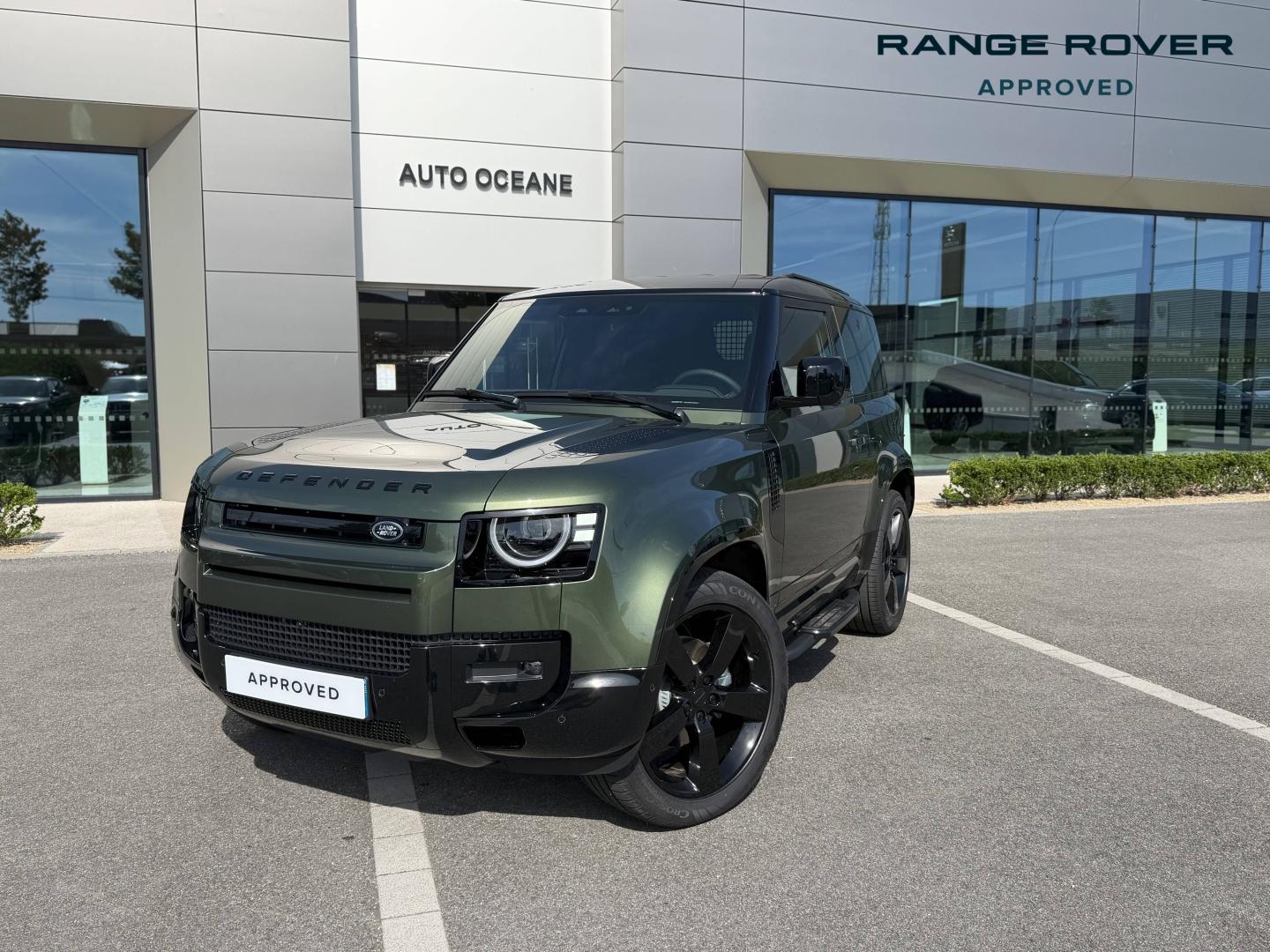 LAND-ROVER 90 3.0 D250 Hard Top X-Dynamic SE