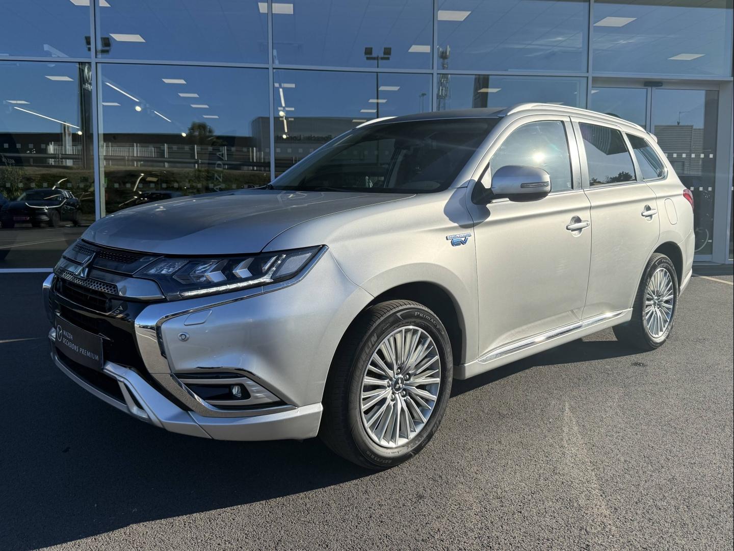 MITSUBISHI PHEV Twin Motor Intense 4WD