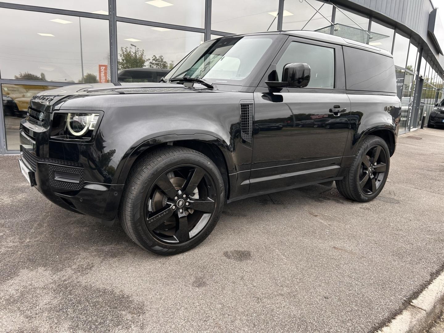 LAND-ROVER 90 3.0 D250 Hard Top X-Dynamic SE